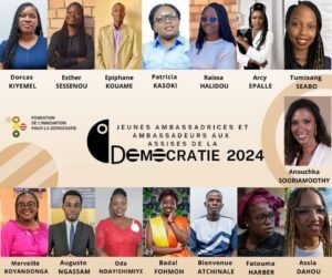 Hier c'était au tour de <a href="/Badalfohmoh7/">Badal Fohmoh 🇨🇲</a> de nous dire ce qui la rend fière d'être camerounaise.

En partageant avec nous une expérience à l'étranger, elle parle également du fait d'avoir la même nationalité qu'un grand...

La suite 👇🏾 badalfohmoh.mondoblog.org/camerounaise-e…

#ABCUnite237 #20Mai2025