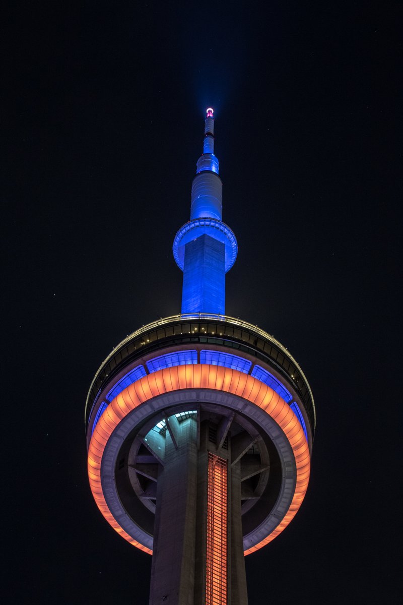 Tonight, the #CNTower will be lit in orange and blue for the @edmontonoilers the last Canadian team in the <a href="/StanleyCup/">The Stanley Cup</a> Playoffs 🇨🇦  #LetsGoOilers <a href="/NHL/">NHL</a>