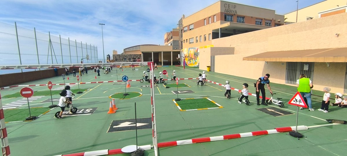 🚨🚔⛔🏫Candelaria clausura los talleres de Educación Vial para el alumnado de Infantil

🔗candelaria.es/candelaria-cla…

#candelariaviva