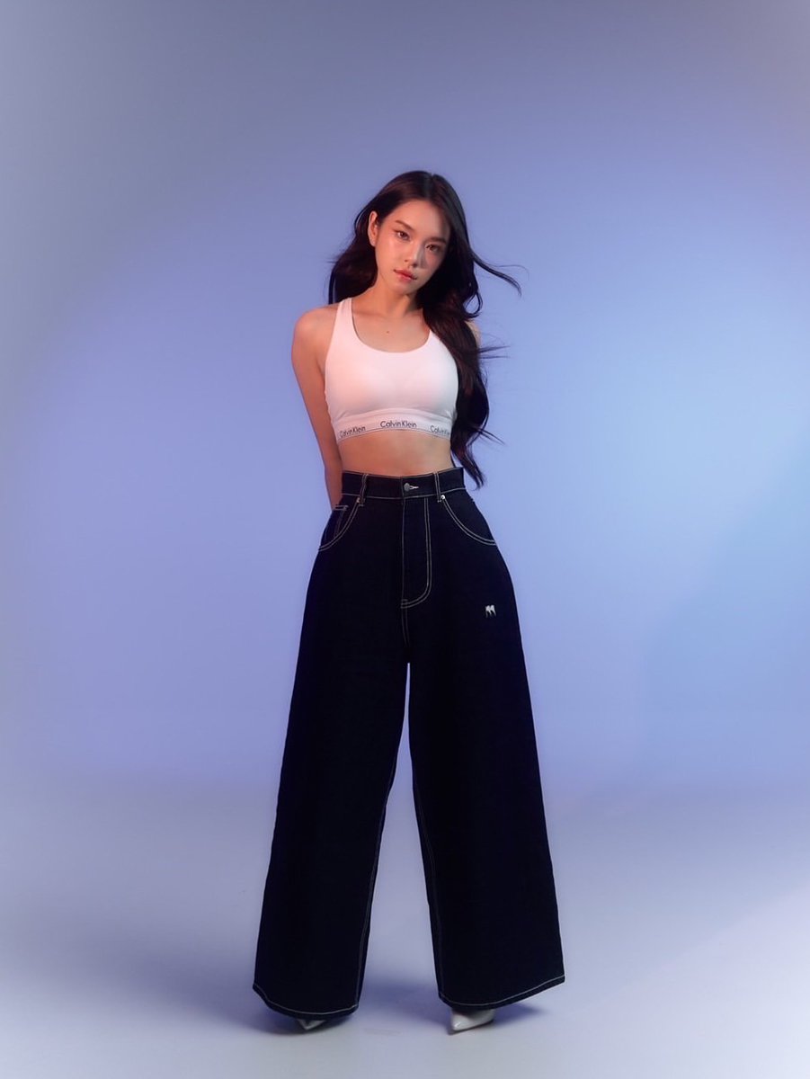 เติบโตมาอย่างดีเลย ภูมิใจในตัวพิเฌอเสมอนะคะ Gogo together~ 🐱🐾🤍

#CherprangAreekul