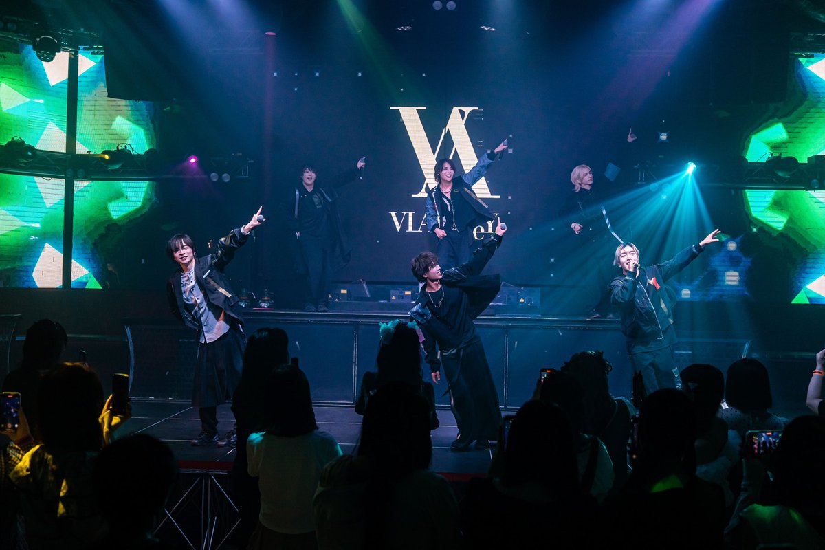 vlackeyofficial's tweet photo. 開催決定!!
「VDJ」
【日時】
2025年6月19日(木)
OPEN 14:00 / START 14:20
【会場】
BUZZ music LABO Shinjuku
〒160-0021
東京都新宿区歌舞伎町2-19-17石川ビルB1階
【内容】
VLACKeYミニLIVE・特典会
【チケット】【グッズ販売】【特典会】
については追って公開
#VLACKeY #ヴラッキー https://t.co/TpuZJoWE9W