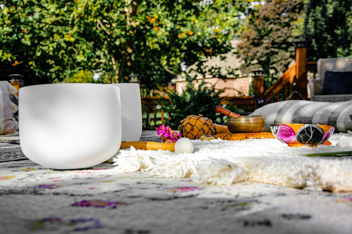 Keen to develop your intuition &amp; re-balance your energy? This Wed 4th #june I'll be running my #shamanicmeditation &amp; #soundhealing Circle at Hamilton Hall, 211A #balham High Rd, #london SW17 7BQ. 7.15pm arrival for a prompt 7.30pm start. Ends 9pm. £10 cash (no card facilities)