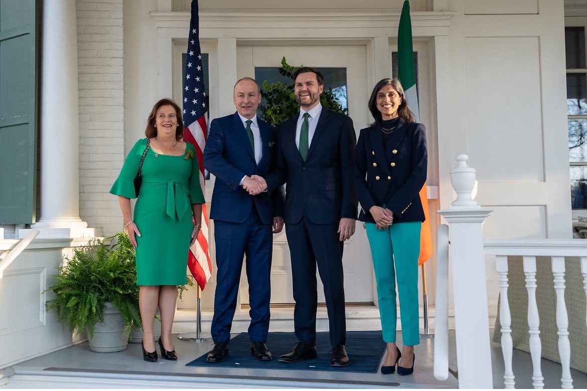 MelaniaCaresNow's tweet photo. Usha and I were honored to host Taoiseach Micheal Martin and his wife, Mary, for breakfast at the Naval Observatory, followed by a great meeting with President Trump in the Oval Office.
It was a great day for celebrating our longstanding alliance with Ireland https://t.co/E2XYaEutps
