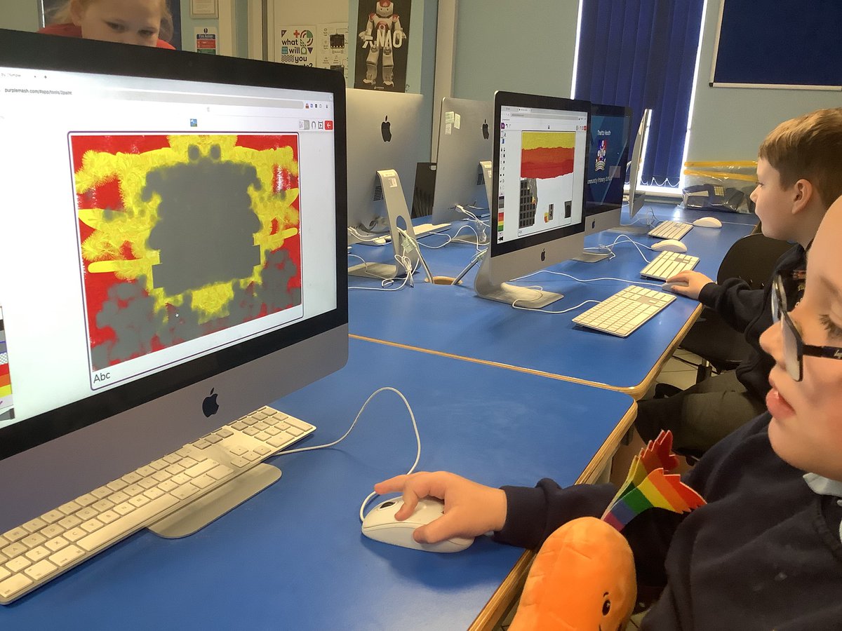 MrsJW_Thatto's tweet image. Using IT paint packages to create backdrops for our Blitz pictures. #ThattoPrim_Computing #ThattoPrim_Nurture #ThattoPrim_Art #ThattoPrim_History