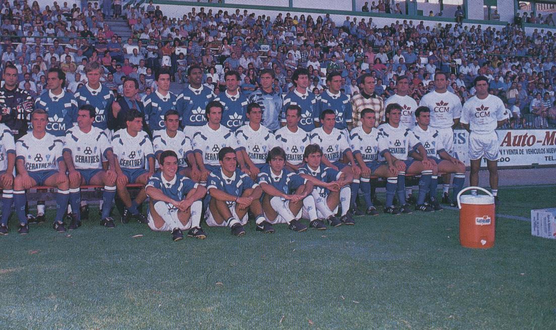 eltoledo.com (@eltoledocom) on Twitter photo Temporada 1995/96: presentación del <a href="/CD_Toledo/">C.D. Toledo 🦅💚⚪️</a>
Segunda División A. Campo Municipal “Salto del Caballo”.
#Toledo #CDToledo Temporada 1995/96: presentación del <a href="/CD_Toledo/">C.D. Toledo 🦅💚⚪️</a>
Segunda División A. Campo Municipal “Salto del Caballo”.
#Toledo #CDToledo