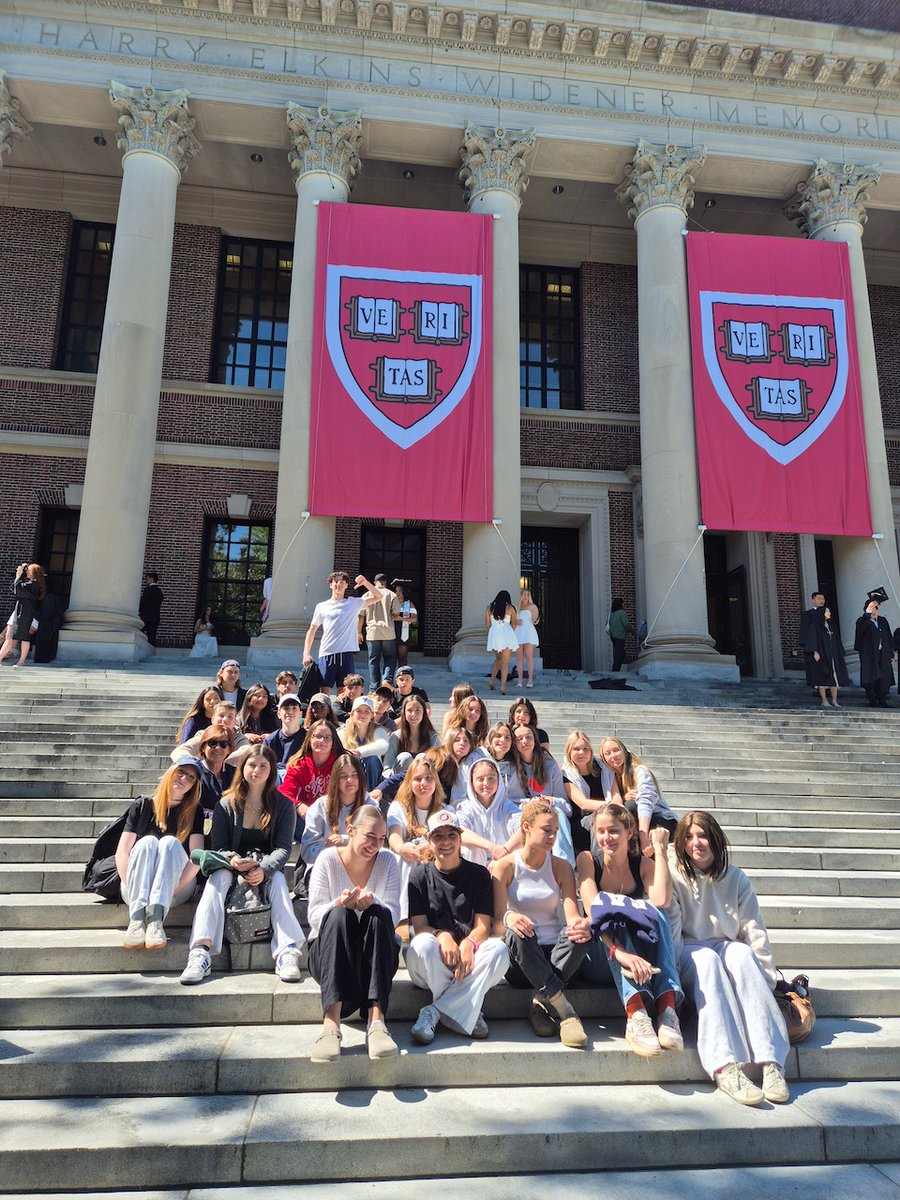 Lycée Saint Joseph tweet media