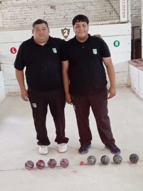 BOCHAS • Buena performance. 4°puesto en Campeonato de Veteranos en El Trébol para Jesús y Kevin Farías. 

#MásClub
#ElAlmaPorLosColores