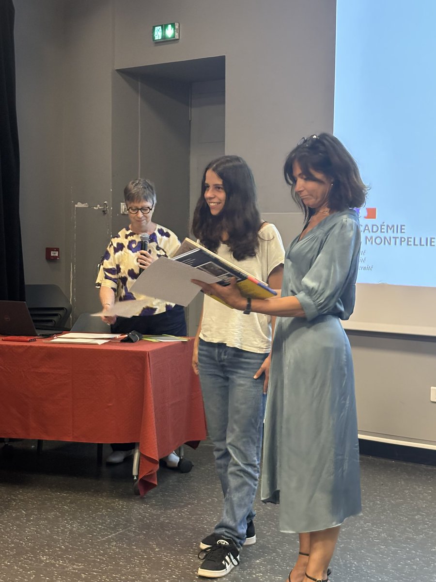 Sébastien Cote 🇫🇷🇬🇷🇪🇺 (@cotemontpel) on Twitter photo Je représente <a href="/MDelafosse/">Michaël Delafosse</a> pour la remise des prix académiques du Concours National de la Résistance et de la Déportation. Un grand bravo à tous les élèves et à leurs professeurs.
Transmettre la mémoire de celles et ceux qui se sont battu pour que nous soyons libres. Je représente <a href="/MDelafosse/">Michaël Delafosse</a> pour la remise des prix académiques du Concours National de la Résistance et de la Déportation. Un grand bravo à tous les élèves et à leurs professeurs.
Transmettre la mémoire de celles et ceux qui se sont battu pour que nous soyons libres.