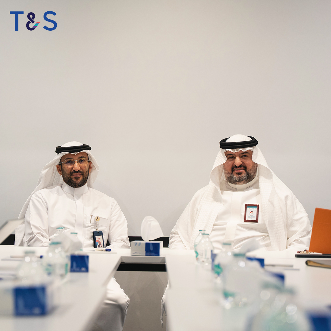 tools_solutions's tweet image. تشرفنا اليوم بزيارة الرئيس التنفيذي لشركة @TETCOSA م.فهد الصليع برفقة وفد من القيادات للاطلاع على أحدث ما توصلنا إليه في تطوير تقنيات التعليم
و تؤكد هذه الزيارة على ثقة الرواد في كافة المجالات بما نقدمه من حلول رقمية متطورة لنواصل دعم التحول الرقمي
#تقنية_التعليم #التحول_الرقمي