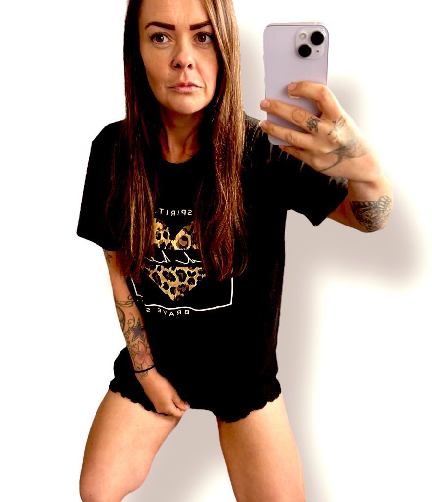 🚨 KURSK REGION 🚨 URGENT 🚨 

🔥 I have donated $5, who dares to match me? 💁🏻‍♀️🔥 

Kursk is one of the most dangerous positions as the RU 🐷’s want 🇺🇦 out! <a href="/Ambako007/">Georgia🤘</a> &amp; the guys are in desperate need 🙏🏻

They need an American drone - Autel Evo Max 4T URGENTLY‼️ 

Hand in hand 🤚