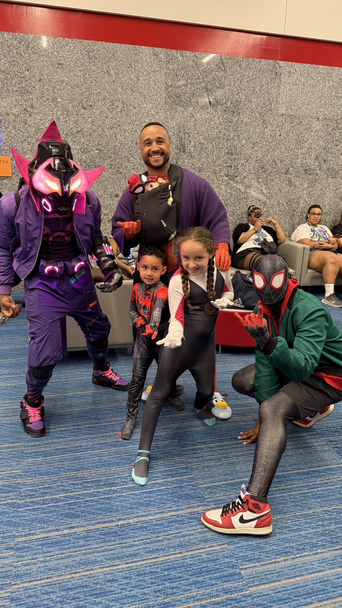 ChristLikeLove's tweet photo. Just your friendly neighborhood Spider-Fam 🕷️ Swung into @dreamconvention and turned it into a family affair. #DreamCon2025 https://t.co/mc8NFZdSGH