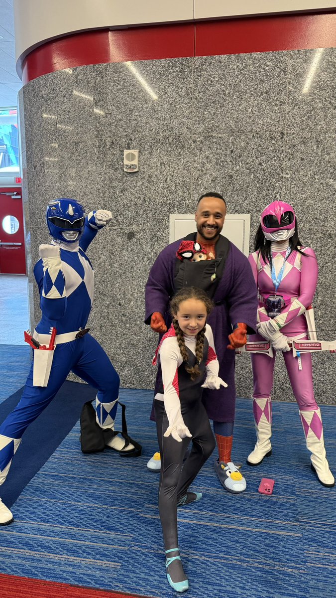 ChristLikeLove's tweet photo. Just your friendly neighborhood Spider-Fam 🕷️ Swung into @dreamconvention and turned it into a family affair. #DreamCon2025 https://t.co/mc8NFZdSGH