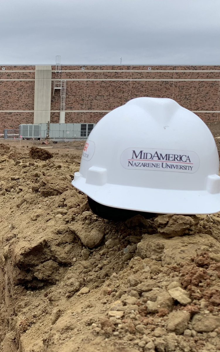 CoachRoss_FB's tweet image. As a business owner (Legacy Sports Construction) and Head College Football coach @GracelandFB it’s been awesome to help one of our rival schools build some incredible facilities.
@MNUFootball_
#BuildALegacy
Congrats to MNU for investing in the student athletes
#WhosNext