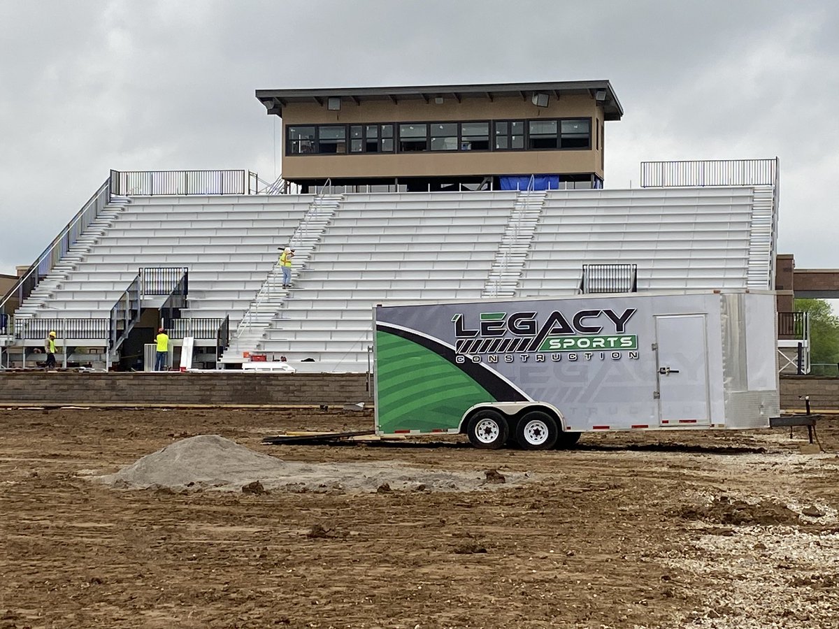 CoachRoss_FB's tweet image. As a business owner (Legacy Sports Construction) and Head College Football coach @GracelandFB it’s been awesome to help one of our rival schools build some incredible facilities.
@MNUFootball_
#BuildALegacy
Congrats to MNU for investing in the student athletes
#WhosNext