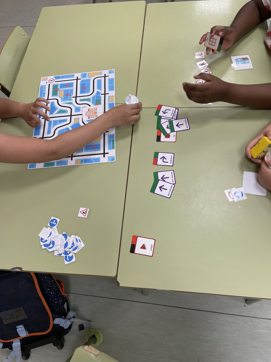 daniel_albertos's tweet image. Hoy en el CEIPS Salvador Dalí de Fuenlabrada nos hemos divertido aprendiendo educación vial de la mano de True True y #CodigoEscuela4_0_Madrid