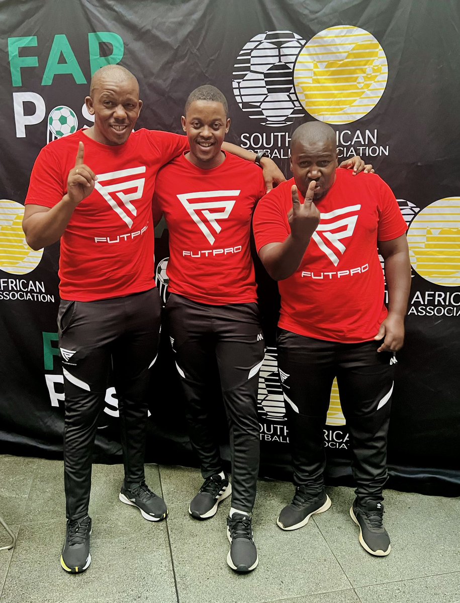 Coachlunga's tweet image. "The illiterate of the 21st century will not be those who cannot read and write, but those who cannot learn, unlearn, and relearn,"
12 months since I had the privilege and honour to share and learn from some of the country’s best coaches!! 💪 Onwards and Upwards 📶🔝⚽️🧠