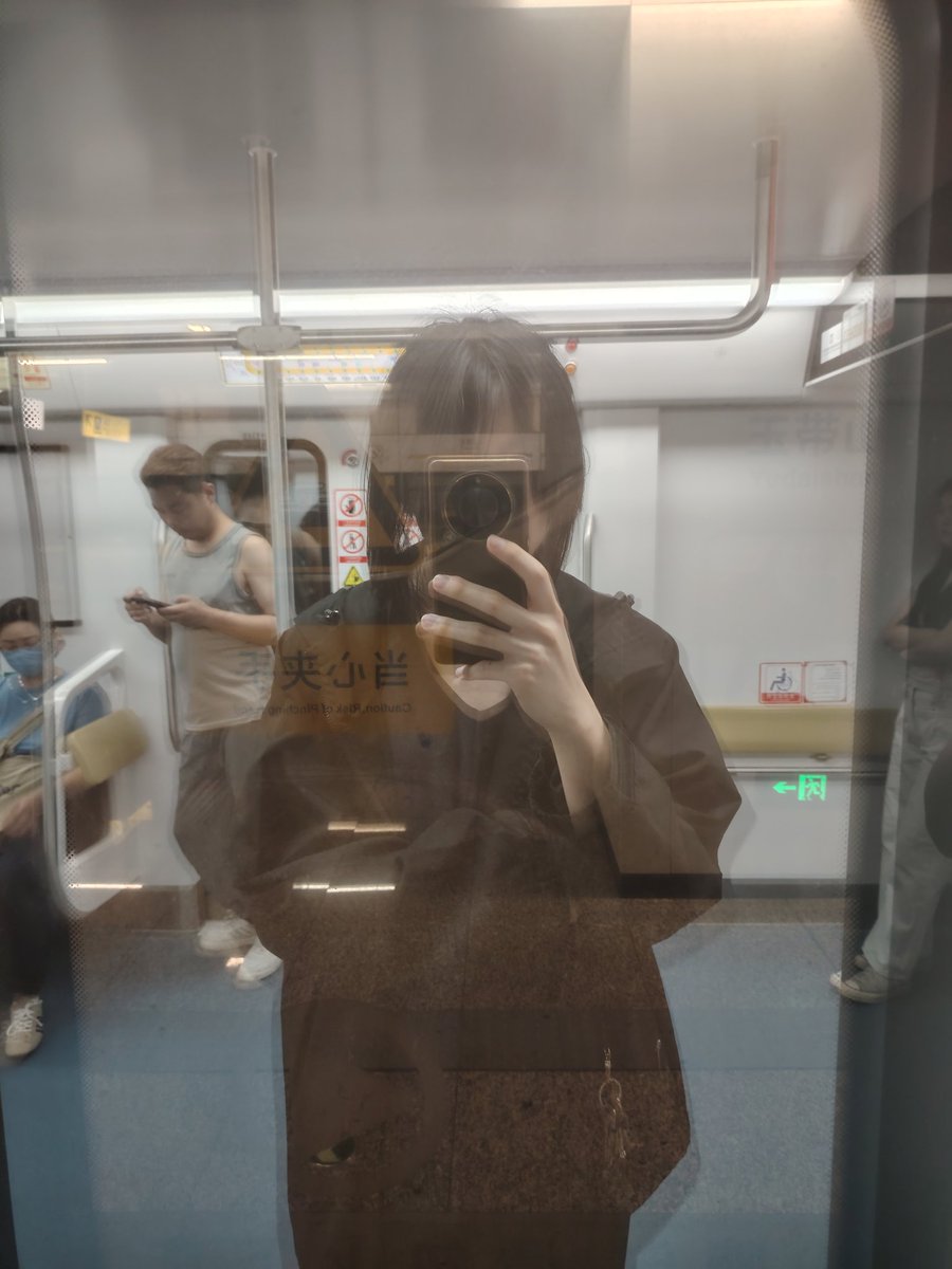 HAOMA125744's tweet photo. 从没吃过药只是普通留了个长发，我是不是有当男娘的潜质🥹#长发男 #男娘 https://t.co/e1y6lGFWmY