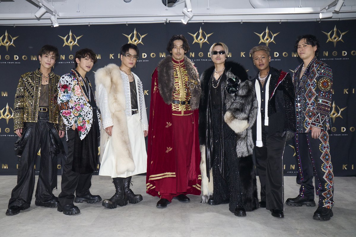 modelpress's tweet photo. 【写真追加📸】
三代目JSB「KINGDOM」囲み取材✍🏻

▫️東京ドームは“特別な場所”
▫️ライブ名は「ZERO」から「ONE」へ
「僕らボーカルがお互いに出したアイデアをガッチャンした」

🔻フォトギャラリー
https://t.co/A06sYPgbxX

@jsb3_official #KINGDOM #三代目JSOULBROTHERS #JSBFOREVER_ONE https://t.co/KrUENTxTiA