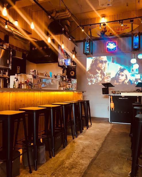 【拡散してもらえたら嬉しいです🙇】

「#HE4VN」6月回は“飲み会”スペシャル！
渋谷を飛び出し、三軒茶屋のPIZZA&amp;DJ BAR「HEYDAY」にて開催！

ゲストは
・Fatters Market
・イソ山ハロプロしゅきしゅきおじさんさやか
の2組！
バイブス強めです🕺

いつも以上に気楽に飲んでお喋りしましょう🍻