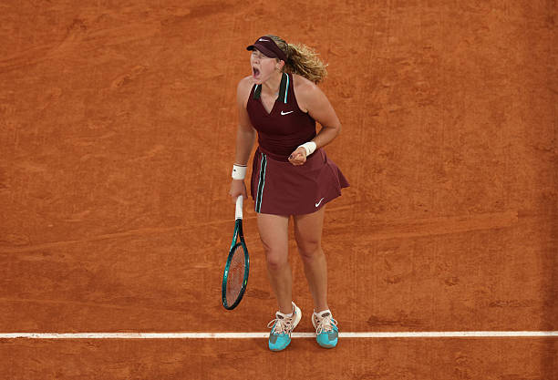 This intense, partisan QF a big test of French Open rookie Loïs Boisson's big-stage capacities and young combustible Mirra Andreeva's ability to control her emotions and nerves

#getty