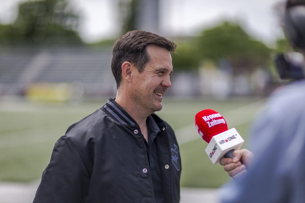 ViennaVikings's tweet photo. Lights, Camera, Action! π₯π€
Always a pleasure welcoming major national media to our facility! #PurpleReign #MediaTime #ELF2025 #ViennaVikings
πΈ @hjirgal| @ELF_Official https://t.co/4wr4B1A1aJ
