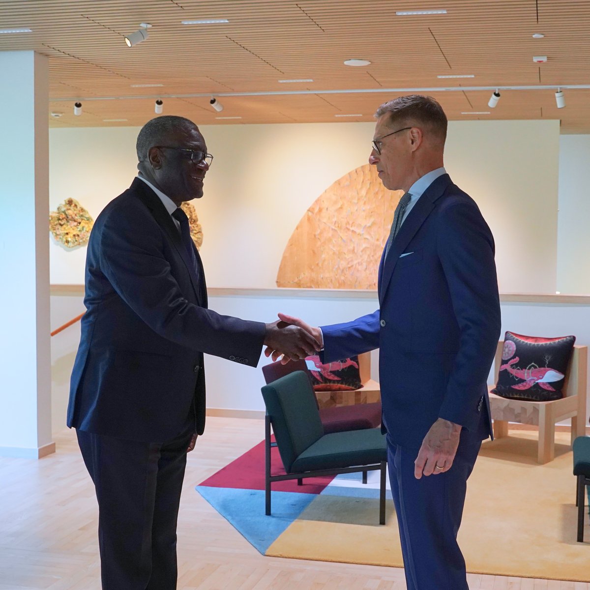 DenisMukwege's tweet image. Interesting meeting yesterday with @alexstubb , the President of the Republic of Finland. We discussed the current state of the world, the dramatic situation prevailing in the #DRC - where 10 millions of citizens in the Kivu are living with fear under the control of occupying…