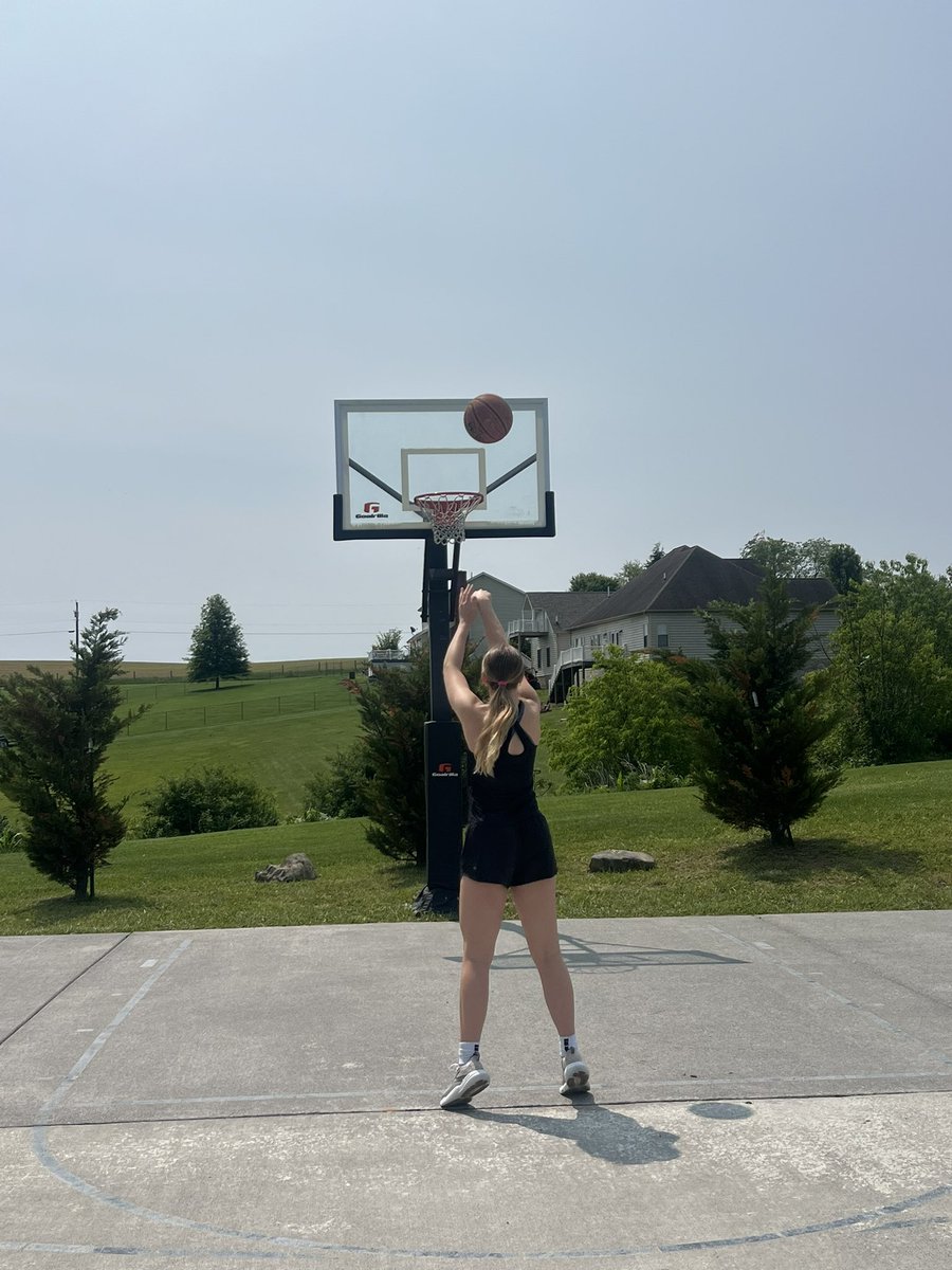 Early morning work for <a href="/Ava_D_Workman1/">Ava Workman</a>  💪🏀