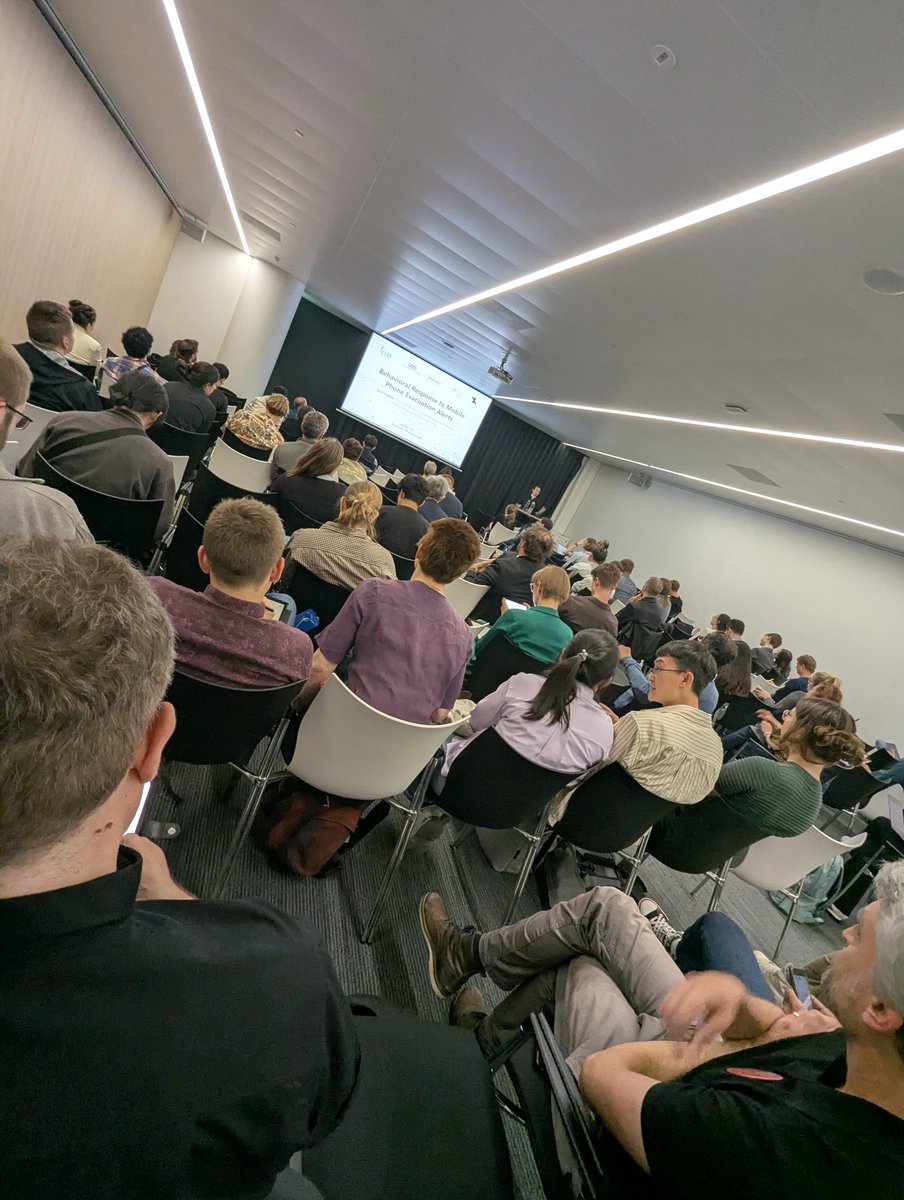 Leo Ferres (@leoferres) on Twitter photo Full house listening to <a href="/ElejaldeErick/">Erick Elejalde</a> speaking <a href="/NetSciConf/">NetSci 2025</a> about our work on mobility during wildfires, in particular how people react to mobile phone alerts. More soon!
arxiv.org/abs/2503.21497 Full house listening to <a href="/ElejaldeErick/">Erick Elejalde</a> speaking <a href="/NetSciConf/">NetSci 2025</a> about our work on mobility during wildfires, in particular how people react to mobile phone alerts. More soon!
arxiv.org/abs/2503.21497
