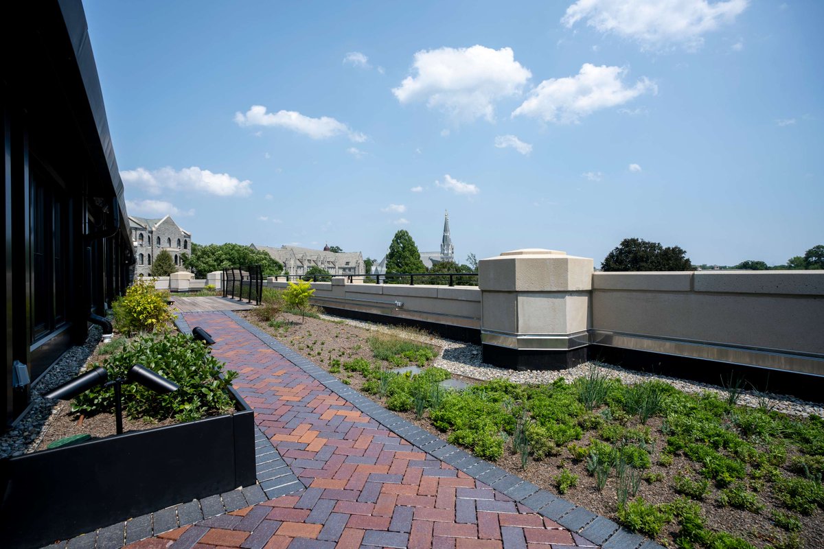 The College of Engineering is proud to announce the naming of the Kinsley Living Laboratory and Rooftop Terrace in Drosdick Hall, in recognition of a $1.5 million gift from the Kinsley Foundation. Learn more about the gift and the endowment it supports: tinyurl.com/y8vmhue3