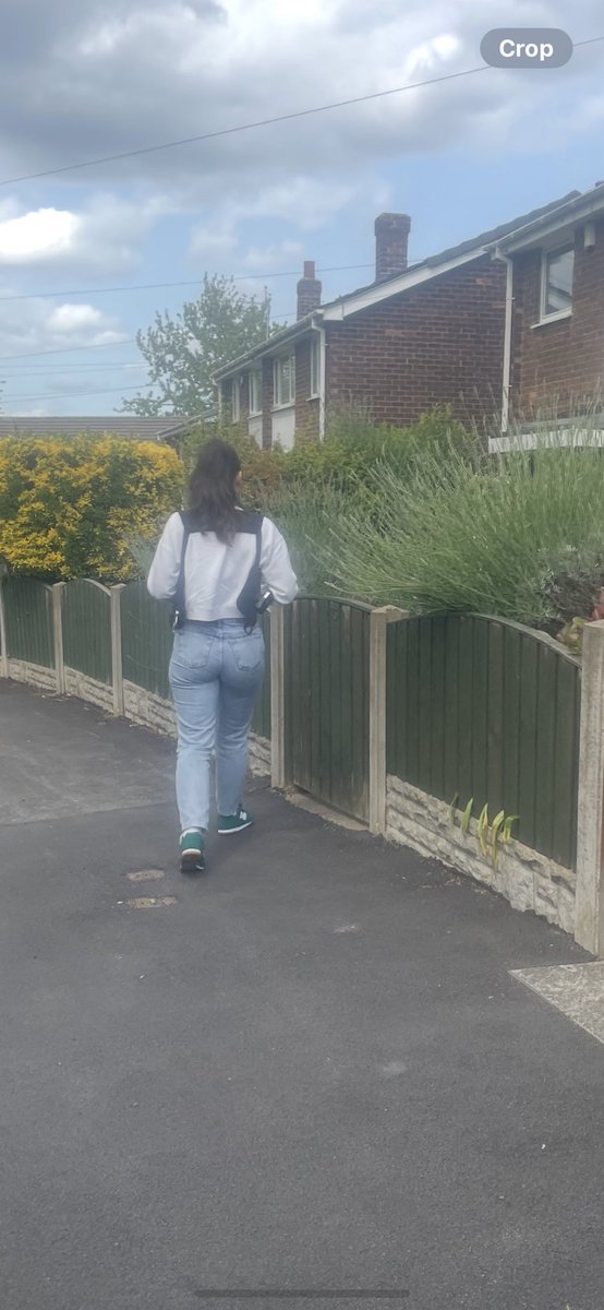 The Team were conducting arrest enquiries in Wakefield for a wanted male and proactive patrols in the beancroft road area of Castleford today, PC Saddler has been engaging with the local community discussing the issues around Cannabis production .