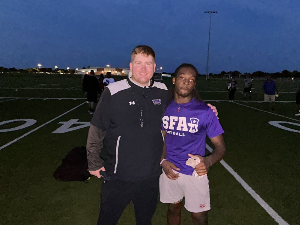 Zako Davis (@zako_davis) on Twitter photo Had a great time <a href="/SFA_Football/">Lumberjack Football</a> camp Monday afternoon.
#AGTG
<a href="/HeritageFtball/">Heritage Football</a>
<a href="/CoachGunnellSFA/">Nelson Gunnell</a>
<a href="/E_Edwards49/">Eric Edwards</a> Had a great time <a href="/SFA_Football/">Lumberjack Football</a> camp Monday afternoon.
#AGTG
<a href="/HeritageFtball/">Heritage Football</a>
<a href="/CoachGunnellSFA/">Nelson Gunnell</a>
<a href="/E_Edwards49/">Eric Edwards</a>