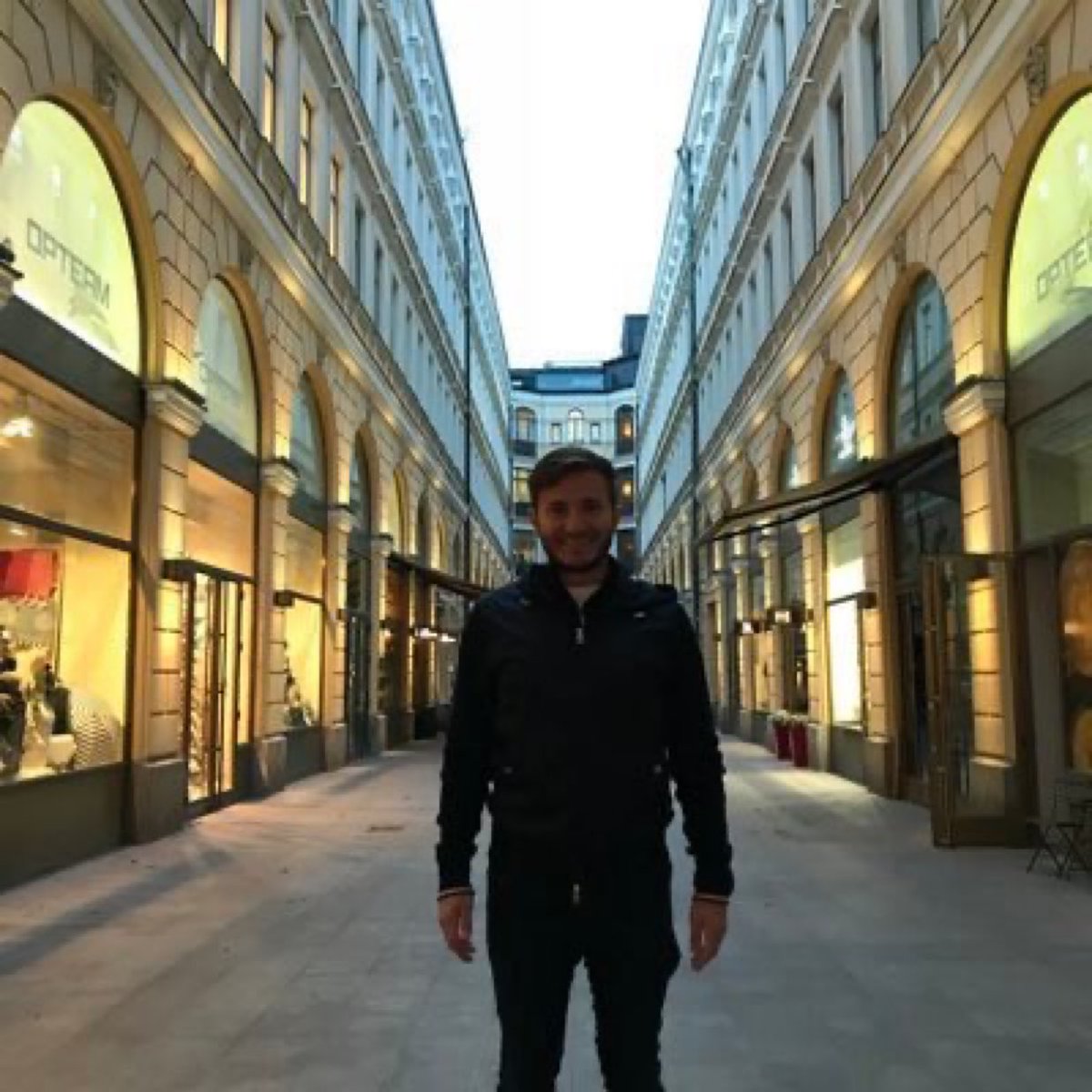 صاحب هالصورة .. كاشف الأكاذيب ف الوسط الرياضي

اكثر من وضع النقاط على الحروف .. وكابوس اي مدلس !