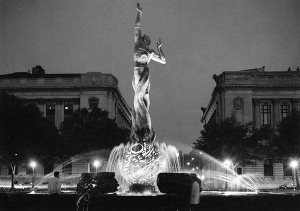 TakeaHikeCLE's tweet image. We have a full slate of tours to keep you moving through the week, from Ohio City to University Circle and everything in between. Let's Take a Hike through Cleveland's history! takeahikecle.com/summer-series