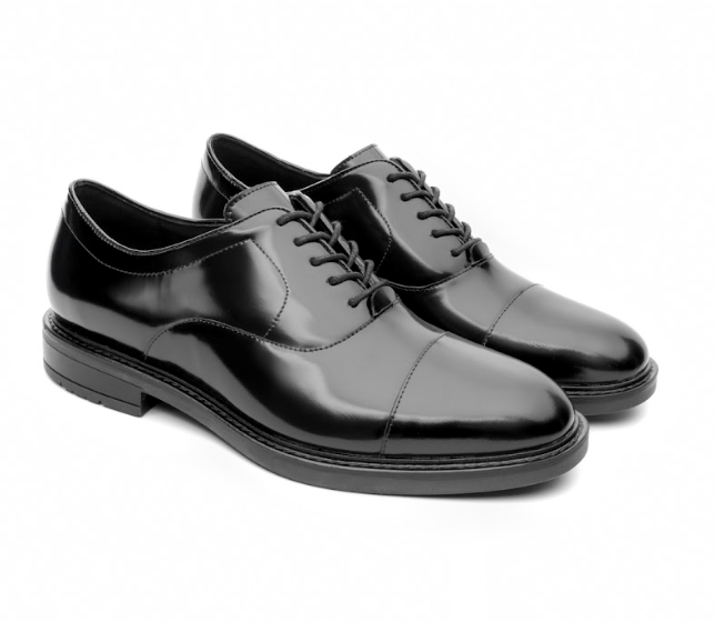 ItmagazineMex's tweet photo. GUÍA DE REGALOS QUIRELLI
Recomendaciones de Regalos para Día del Padre.
#Quirelli ha seleccionado los mejores zapatos y accesorios como recomendaciones de regalo para este Día del Padre. ¡Celebra su esencia y elige el mejor regalo para papá! https://t.co/s0xGXuk9iV