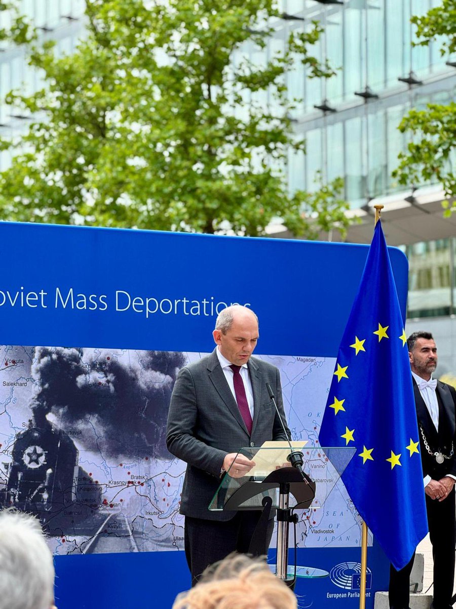 Today, in front of the European Parliament in Brussels, we honoured millions of people forcibly deported by the Soviet regime during  and after the Second World War. Children, women, and men, including my grandfather, were deported to Siberia. 
#RememberTheirNames