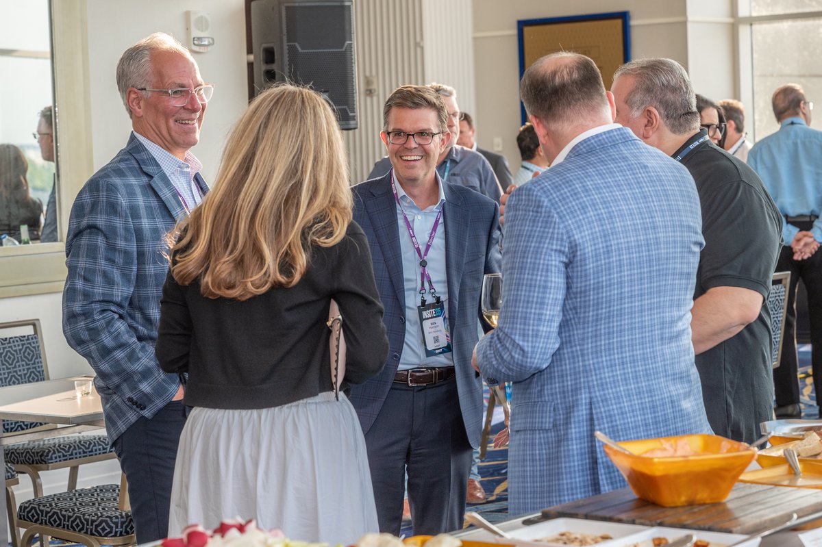 Pershing's tweet image. Inspiring sessions, insightful Bloomberg interviews and robot-made lattes courtesy of Adam 🤖, the energy at @BNYglobal #realinsite is truly electric!⚡️⚡️⚡️
Here are just a few highlights from day one and two 📸: