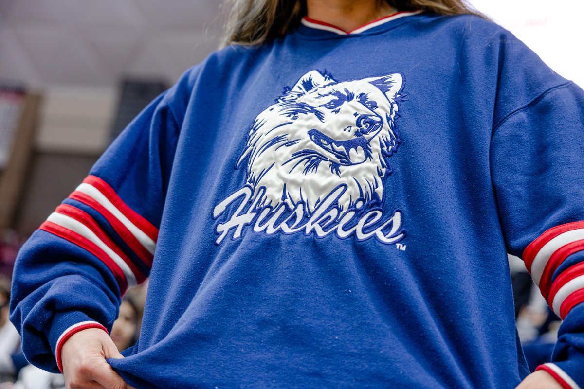Show us your favorite piece of UConn merch ⤵️