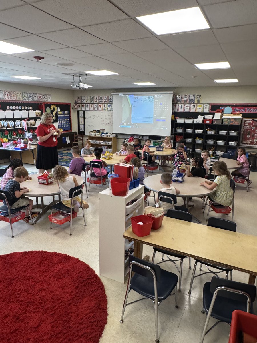 Mrs. West’s early 5’s working with clocks! They’re getting big! 🥹 ⁦<a href="/swartz_creek/">Swartz Creek Schools</a>⁩ ⁦<a href="/RodneyHetherton/">Rodney Hetherton</a>⁩