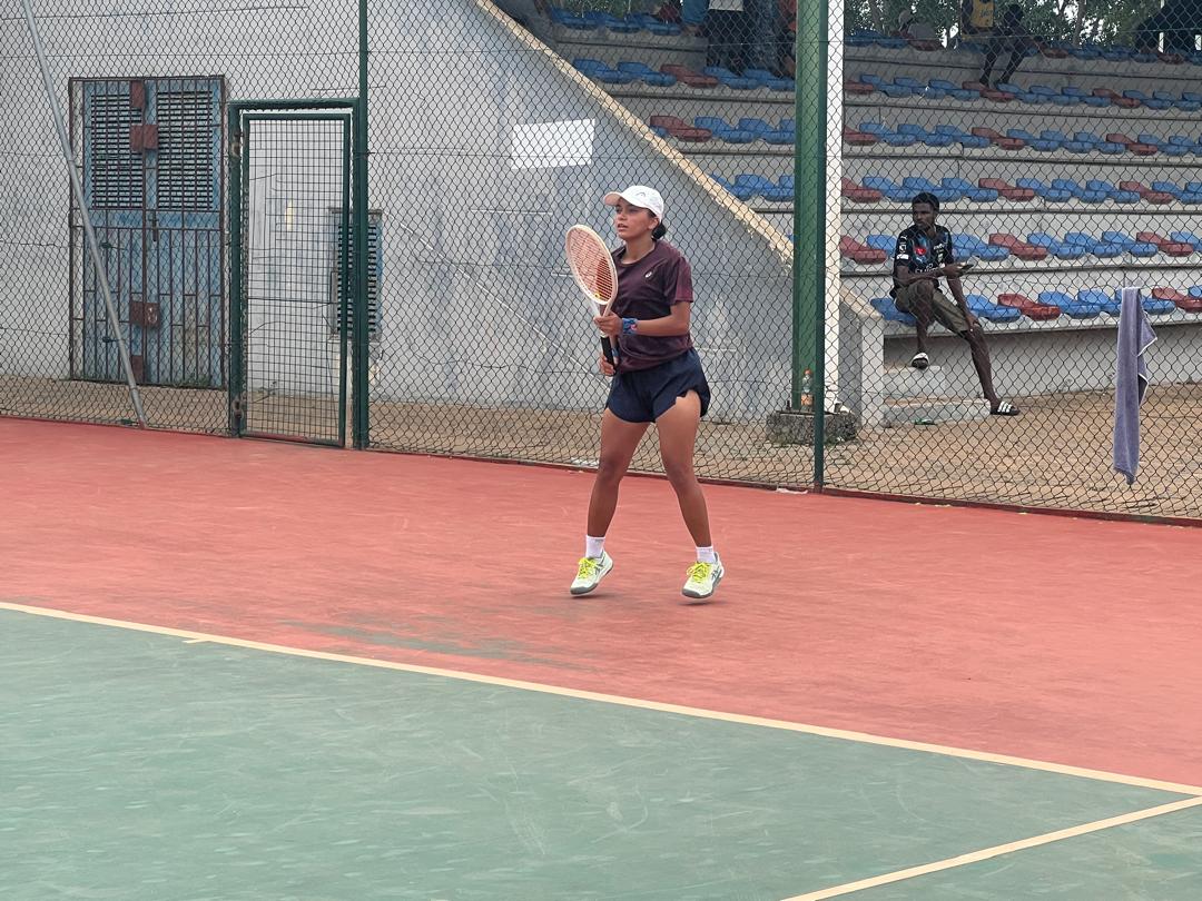 🇵🇰 Rising star Soha Ali (17) makes waves at ITF J30 Nigeria!

Yesterday: Reached girls' doubles semifinals with India's Sidhak Kaur
Today: Won singles opener 5-7, 6-2, 6-3 vs Nenrot Suwa (WC)

Strong showing from Pakistan's junior talent!