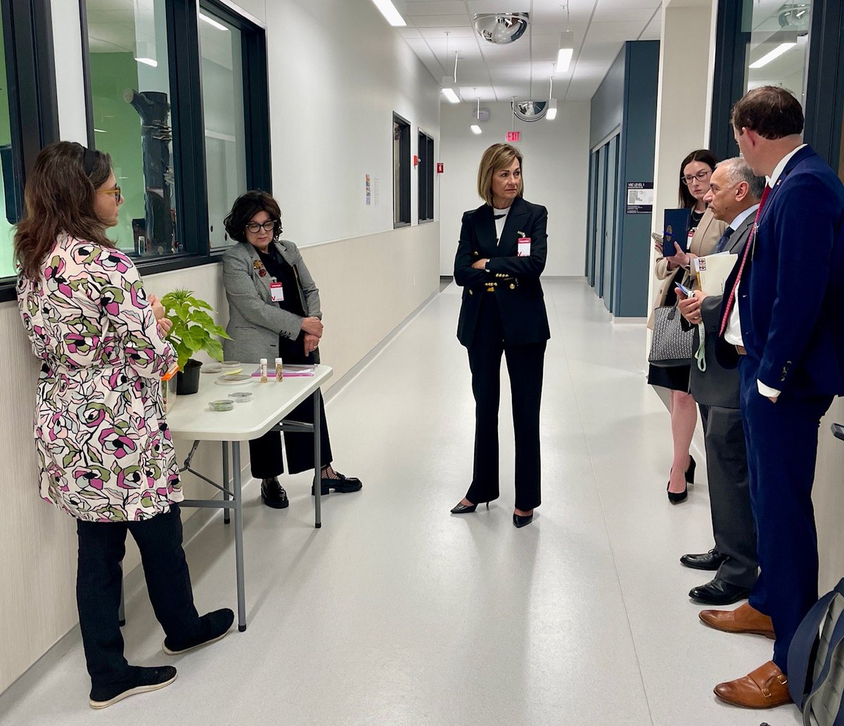 ValentBioSci's tweet image. Last week, Iowa Governor Kim Reynolds visited our Biorational Research Center in Libertyville, Illinois, as part of her economic development trip to Illinois. We were one of five companies selected for her tour, all of which have an established presence in Iowa. For Valent…