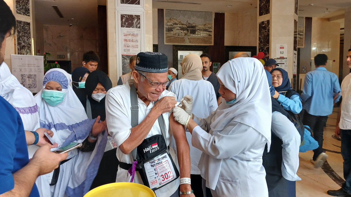 Kementerian Kesehatan RI (@kemenkesri) on Twitter photo #RilisSehat
Ketua Tim Asistensi Ingatkan Jemaah Haji Kurangi Aktivitas di Siang Hari dan Lakukan Vaksinasi <a href="/KemenkesRI/">Kementerian Kesehatan RI</a>
sehatnegeriku.kemkes.go.id/baca/rilis-med… #RilisSehat
Ketua Tim Asistensi Ingatkan Jemaah Haji Kurangi Aktivitas di Siang Hari dan Lakukan Vaksinasi <a href="/KemenkesRI/">Kementerian Kesehatan RI</a>
sehatnegeriku.kemkes.go.id/baca/rilis-med…