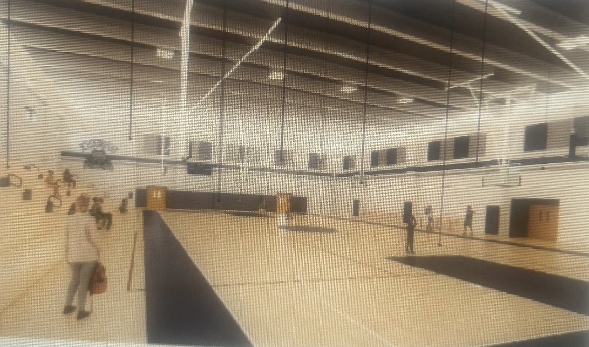 CoachGoddard1's tweet photo. Construction crew breaking ground on our new gym !! Exciting times to be a T-Wolf !!!  

@TWolfAthletics1
@SchindewolfKISD 
@KleinISD https://t.co/CJiWYteGpi
