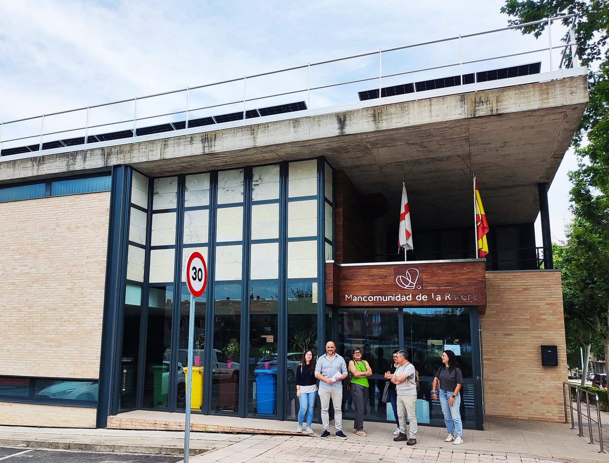 📢Hoy estamos en Tudela en la <a href="/mancoribera/">Mancomunidad de la Ribera</a> Estamos trabajando para actualizar nuestro marco legal, asegurando que cada localidad tenga voz y participación activa en este proceso

Siguiente fecha👇
📆11 de junio. Lumbier

✍️✍️
t.ly/entidadeslocal…
#3PlanVoluntariado <a href="/FNMC_NUKF/">Federación Navarra de Municipios y Concejos</a>