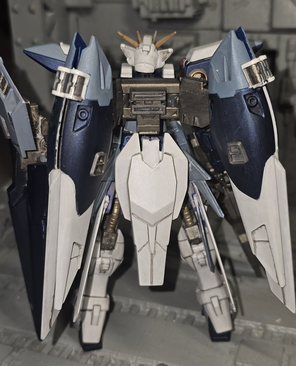 Love the explosion effects here! Eric built and painted this in 4 hours for a timed competition.

Kit: HG 1/144 Wing Zero (Kitbashed with HG Delta Kai)
Builder: <a href="/dyzhen_/">Dyzhen</a>