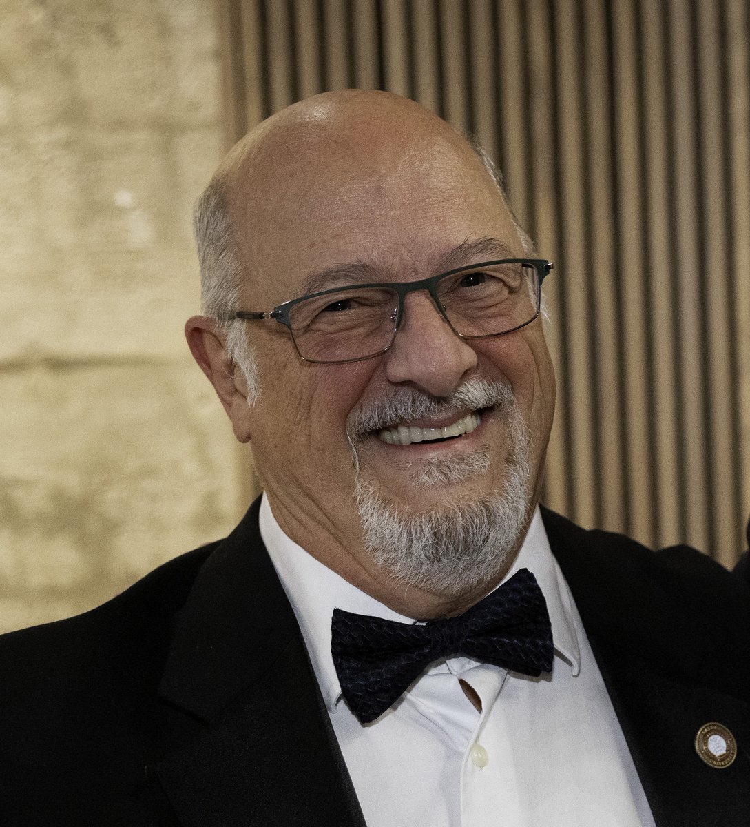 Robert Owens, OD ‘80, FAAO, Diplomate American Board of Optometry, has been named the 2025 Salus University Alumni Association Albert Fitch Memorial Alumnus of the Year Award.

Read more: ow.ly/RV6S50W4quX

#salusuniversity #salusatdrexel #awesomealumni #recognition
