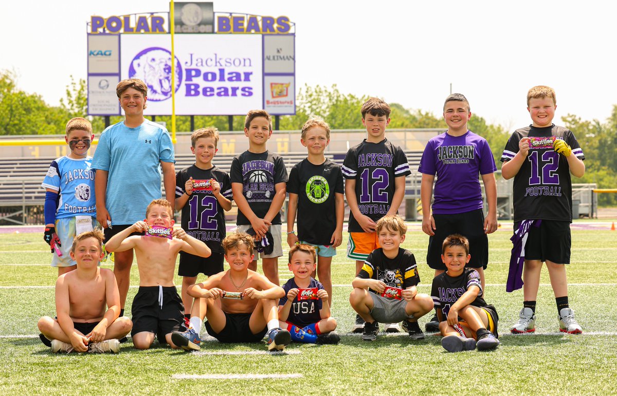 Day 3 Recap: The Grind Continues!
Our campers brought the energy once again today!
We’ve had an amazing week and we’re excited to invite you to join us for a quick summary tomorrow June 5th @ 12pm. Enter the stadium and take a seat in the end zone bleachers #JFACamp #WeNotMe