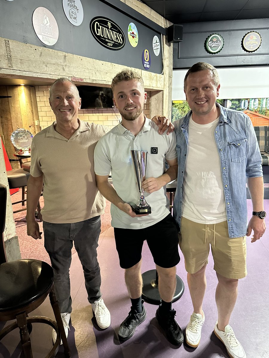 <a href="/AndrewHeads/">Andrew Heads</a> The final award was 24/25 Players Player, the one everyone wants to win! 
A brilliant season from all action midfielder <a href="/McpakeNathan/">nathan mcpake</a> saw him recognised by his teammates to win the trophy. Pakka was at the double on the night as he also won Most MOMs. Top season 👏
#UTC