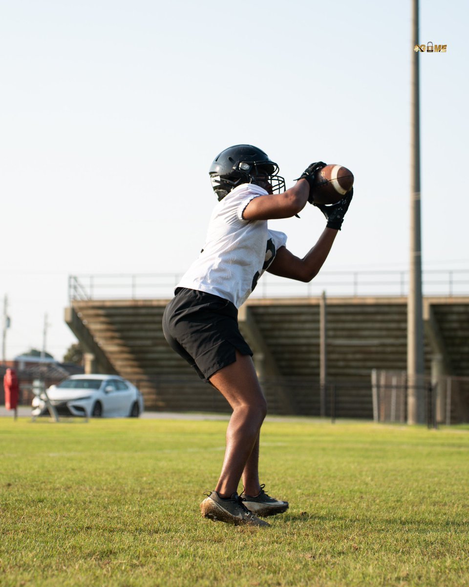 Southside Football (@southside_fball) on Twitter photo 𝕊𝐓𝐑𝐈𝐕𝐈𝐍𝐆 💨🐾
📸: <a href="/AdrianoAlb87504/">Adriano Alberghina</a> <a href="/Kolt_johnson8/">Kolt Johnson</a> <a href="/JoshPeoples07/">Josh peoples</a> <a href="/boydjamel3/">Jamel Boyd</a>
#SouthsideFootball | #ForUS 𝕊𝐓𝐑𝐈𝐕𝐈𝐍𝐆 💨🐾
📸: <a href="/AdrianoAlb87504/">Adriano Alberghina</a> <a href="/Kolt_johnson8/">Kolt Johnson</a> <a href="/JoshPeoples07/">Josh peoples</a> <a href="/boydjamel3/">Jamel Boyd</a>
#SouthsideFootball | #ForUS