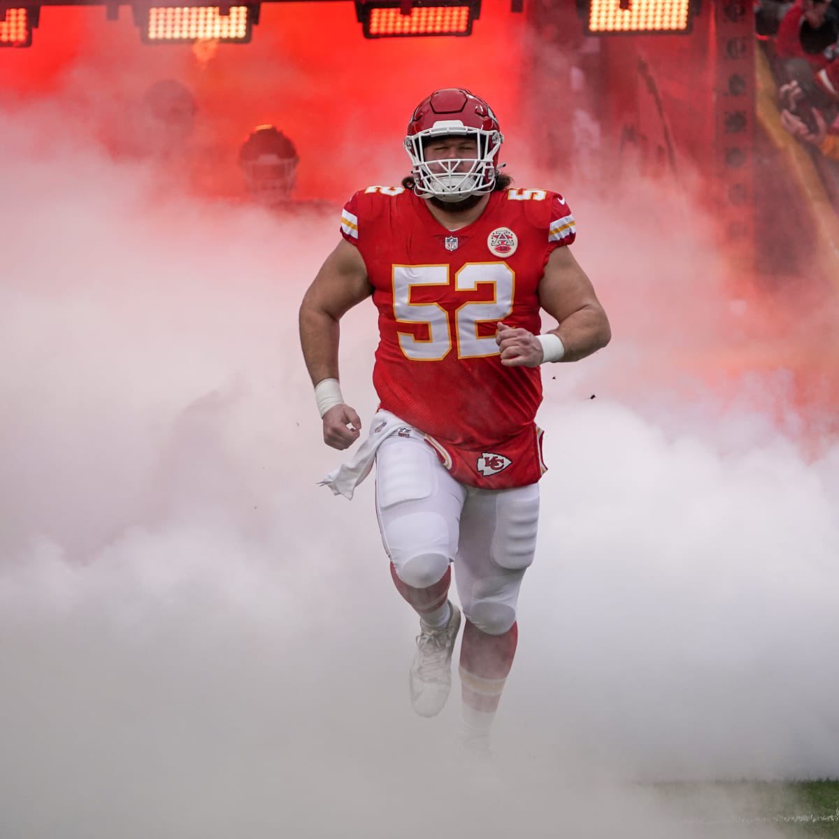 LEGEND: #Chiefs OL Creed Humphrey is already on pace to be one of the greatest centers of all time and a Hall of Famer.

2× Super Bowl champion
2x All-Pro
3× Pro Bowler
All-Rookie Team (2021)
68 games: started all of them
Highest paid C of all time

Humphrey is only 25 years old.