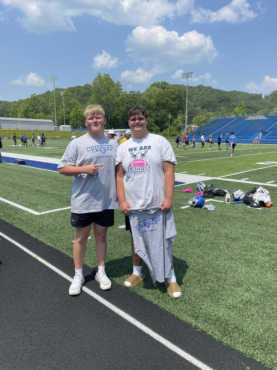 Leelen Vanover (@leelen75) on Twitter photo Had a great camp today at Morehead State University today! Canβt wait to be back!
<a href="/CoachEverhart/">Travis Everhart</a> <a href="/CoachWoodmanMSU/">Jason Woodman</a> <a href="/Coachweiss30/">Kyle Weiss</a> <a href="/CoachA_Schmidt/">Austin Schmidt</a> <a href="/CoachJermAustin/">Coach Jeremy Austin</a> <a href="/MSUEaglesFB/">Morehead State Football</a> Had a great camp today at Morehead State University today! Canβt wait to be back!
<a href="/CoachEverhart/">Travis Everhart</a> <a href="/CoachWoodmanMSU/">Jason Woodman</a> <a href="/Coachweiss30/">Kyle Weiss</a> <a href="/CoachA_Schmidt/">Austin Schmidt</a> <a href="/CoachJermAustin/">Coach Jeremy Austin</a> <a href="/MSUEaglesFB/">Morehead State Football</a>